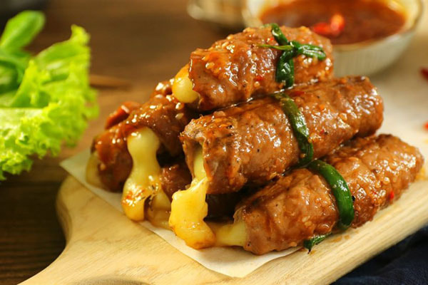 Thịt cuốn phô mai trong nồi chiên không dầu