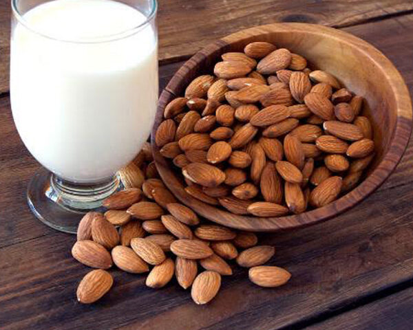 Cách làm sữa hạt hạnh nhân