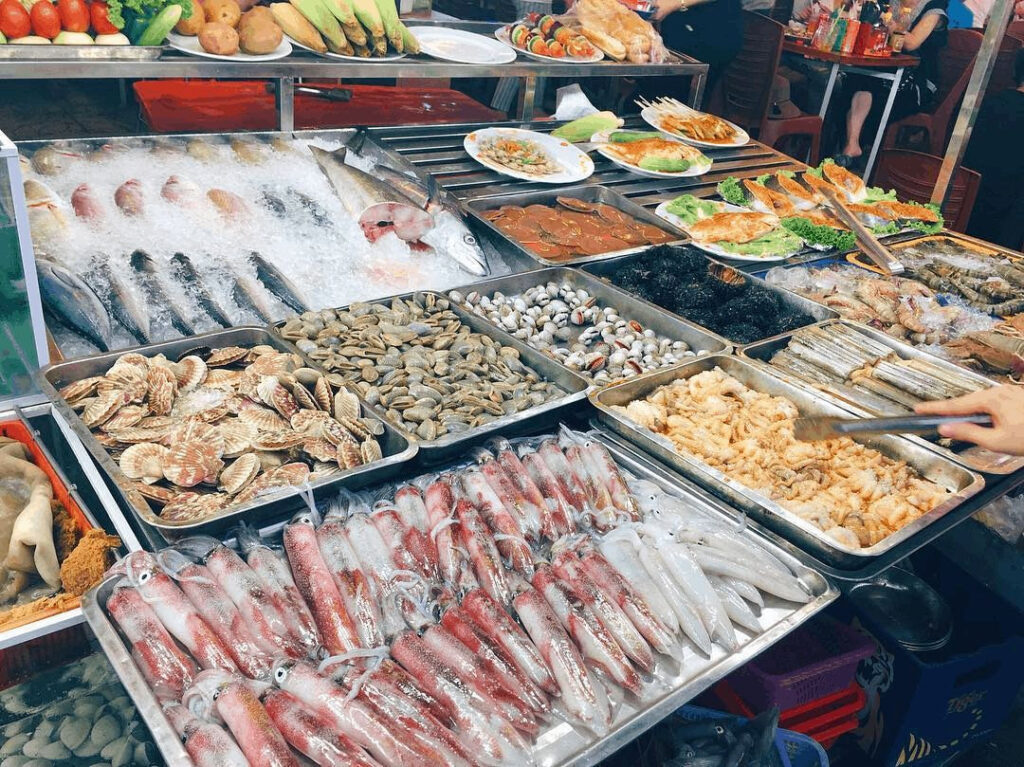 Hải sản ăn kèm