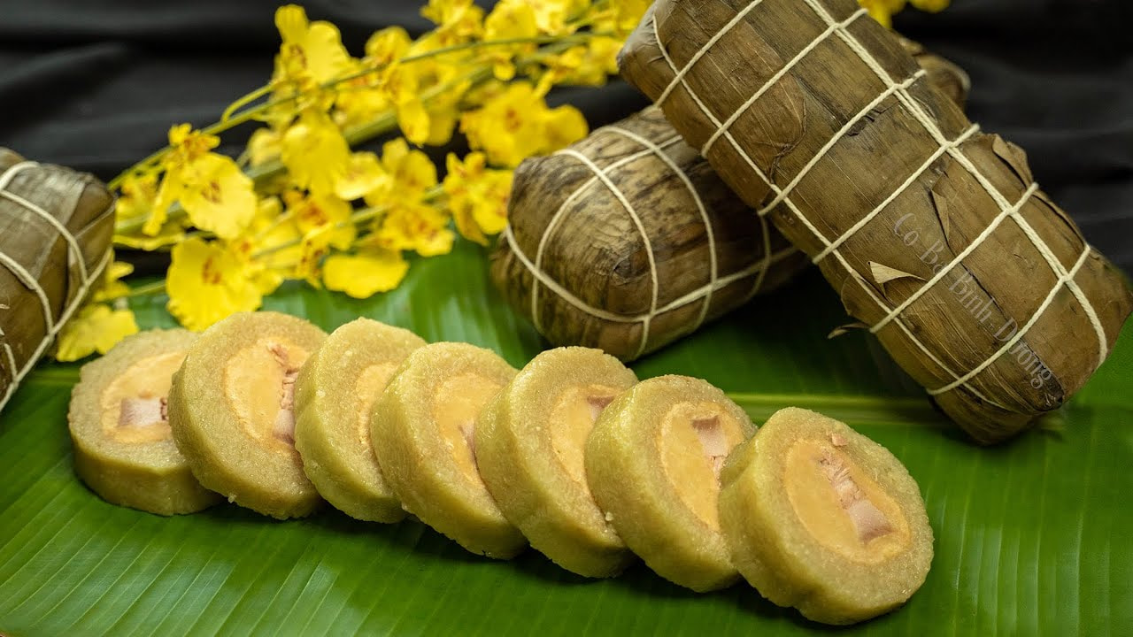 Bánh tét ngày tết