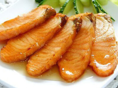 cách chiên cá hồi giòn ngon