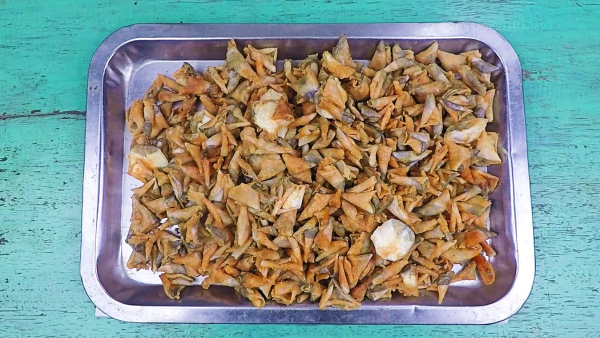Cách chiên vẩy cá