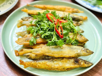 mẹo chiên cá trứng
