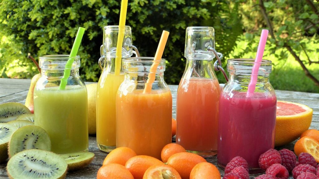 Nước ép trái cây cho bé