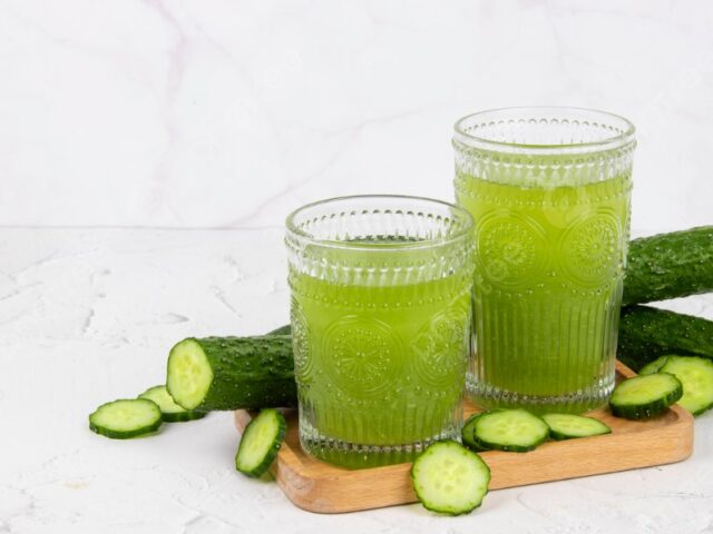 Nước ép cần tây dưa leo